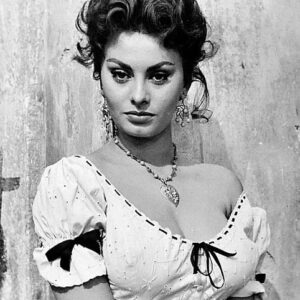 Sophia Loren – Historial Pin Up